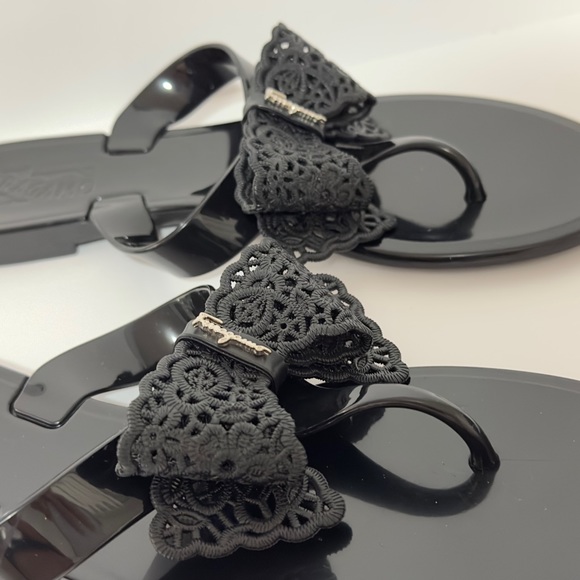 Salvatore Ferragamo Pandy Sandals - Picture 3 of 7